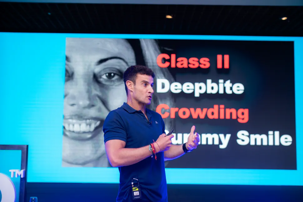 Dr. Diego Peydro at a MasterCOIP event