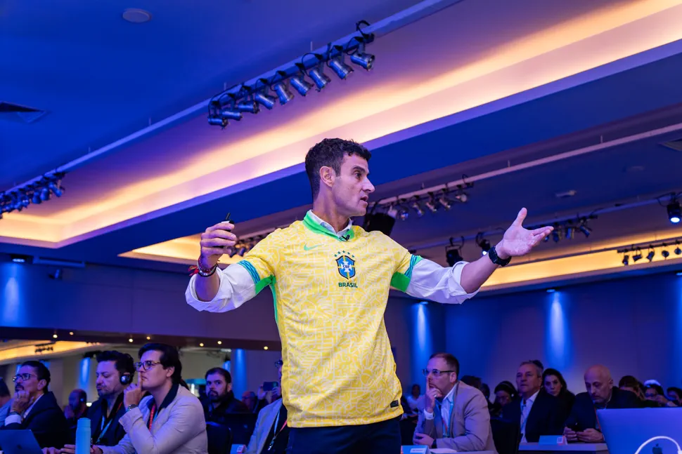 Dr. Diego Peydro at a MasterCOIP event