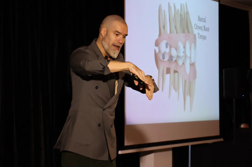 Dr. Iván Malagón at a MasterCOIP event