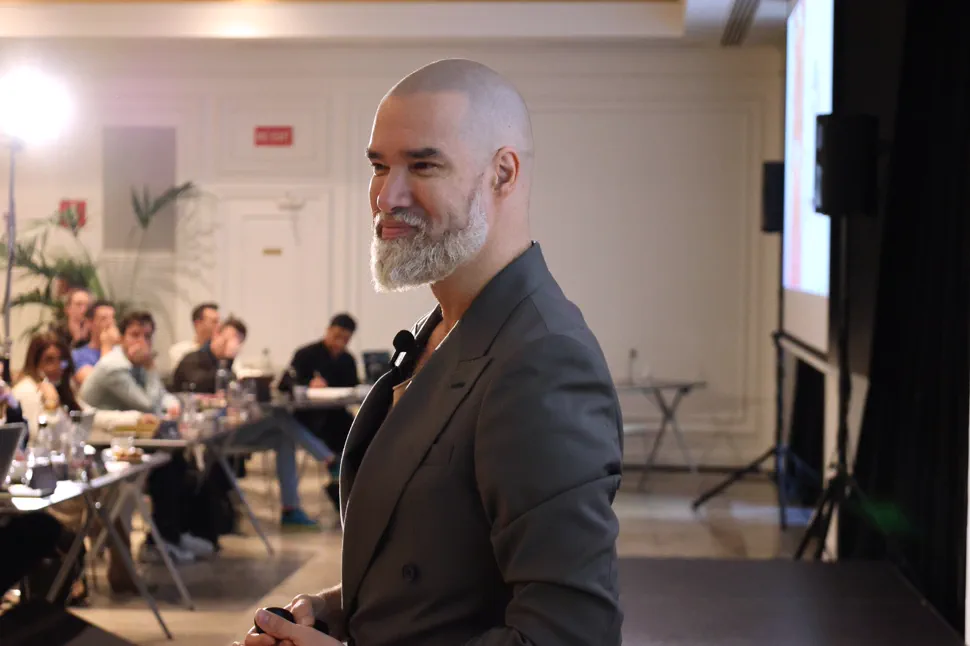 Dr. Iván Malagón at a MasterCOIP event