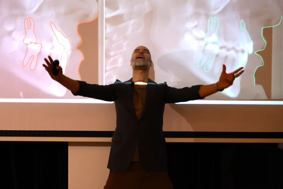 Dr. Iván Malagón at a MasterCOIP event