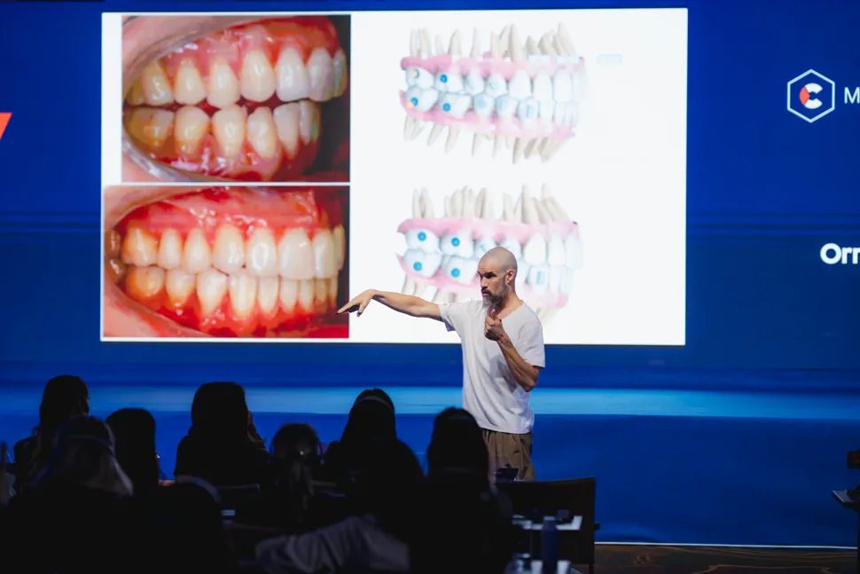 Dr. Iván Malagón at a MasterCOIP event