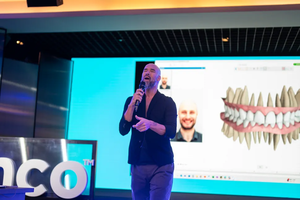Dr. Iván Malagón at a MasterCOIP event