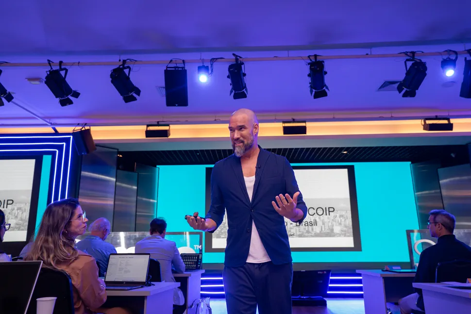 Dr. Iván Malagón at a MasterCOIP event